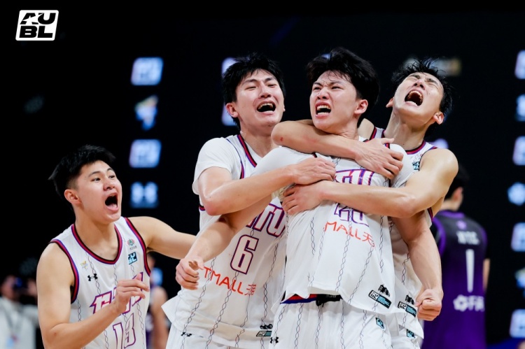 2026AUBL：上海交大加时逆转清华晋级决赛 胡汇压哨三分绝杀